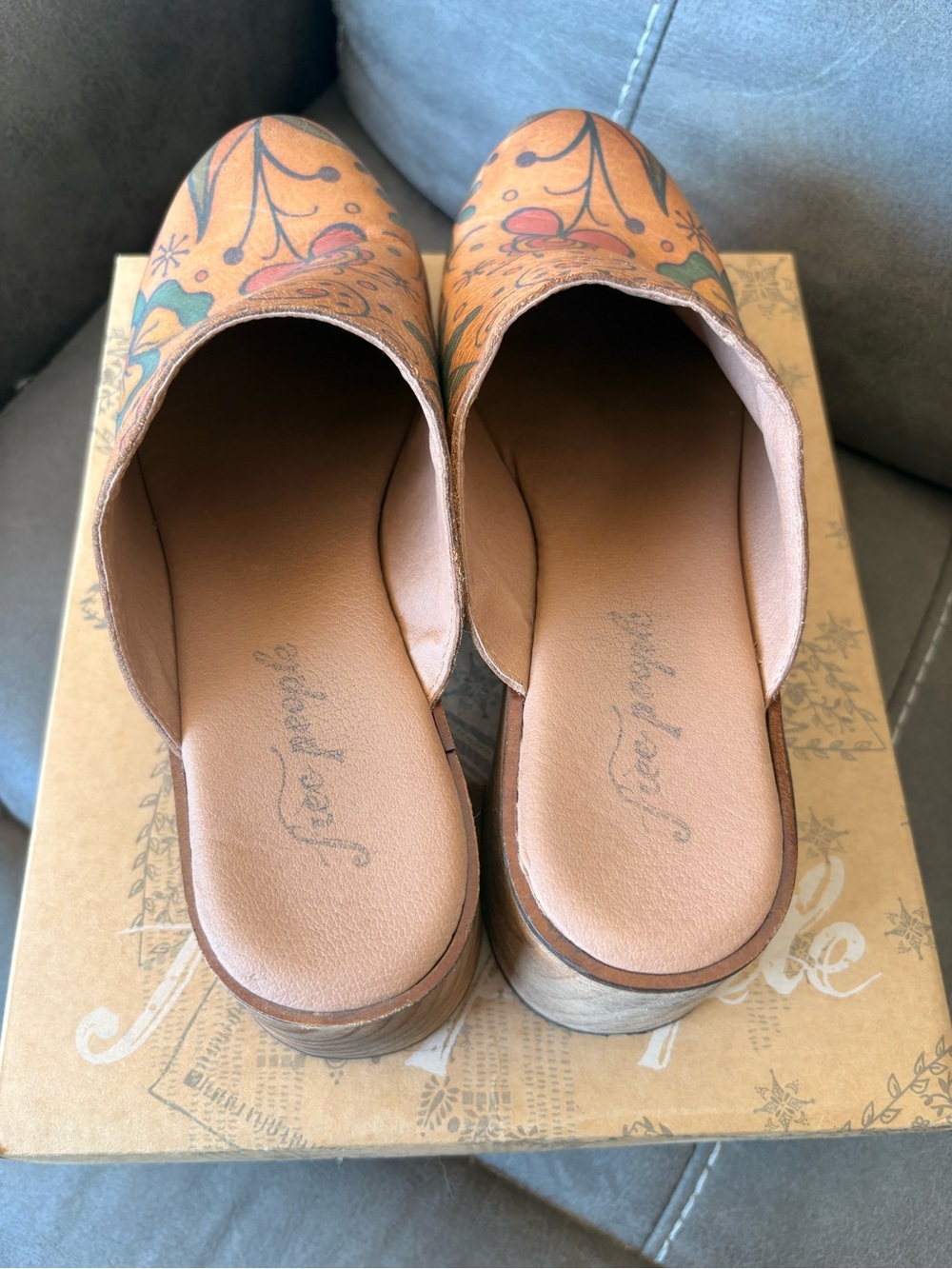 Free People Patsy Printed Clogs - Picture 4 of 11